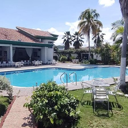 Casa Frasser Honda  Kültér fotó